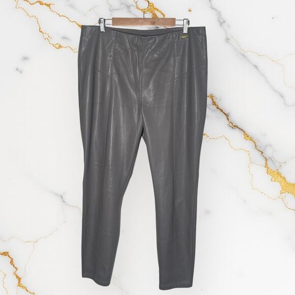 MARC NEW YORK Gray Faux Leather Pants Pull On Slim Banded Waist Stretch Cropped - Picture 10 of 10